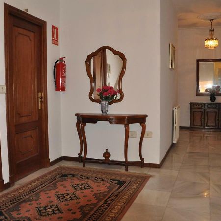 Hostal Mourelos О Грове Екстериор снимка