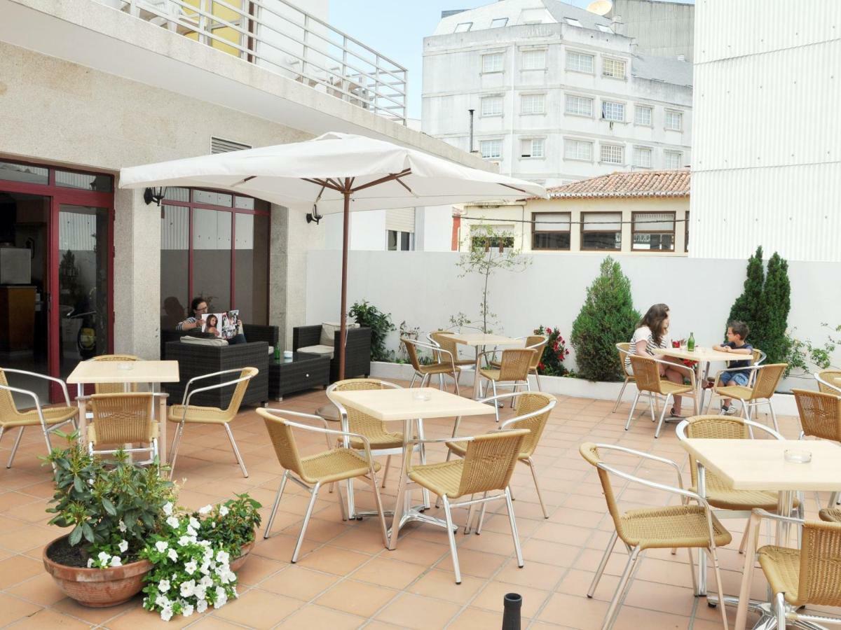 Hostal Mourelos О Грове Екстериор снимка