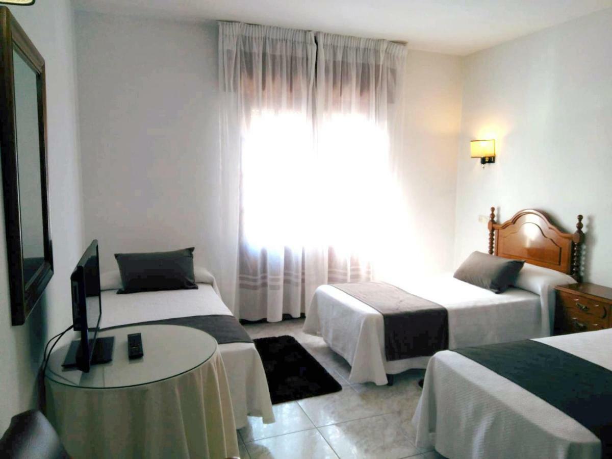 Hostal Mourelos О Грове Стая снимка